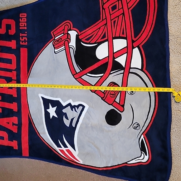 Throw blanket, light weight - Picture 4 of 6